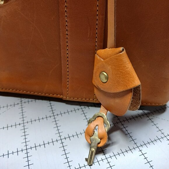 Like New Rio Grande Leather Train Case - Picture 8 of 15